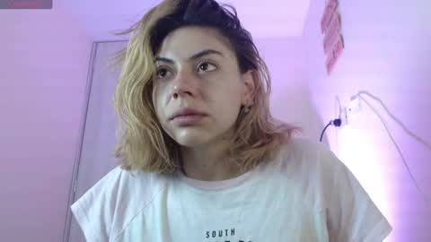 Snapshot of april_dumont5 chatting on 07.18.26 April Dumont online show from 07.18.26