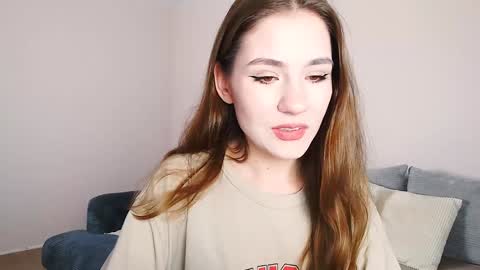 Snapshot of april_felicity chatting on 01.22.25 April online show from 01.22.25