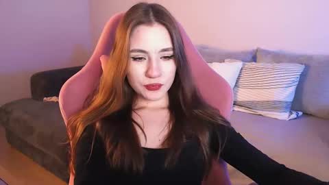 Snapshot of april_felicity chatting on 02.19.25 April online show from 02.19.25