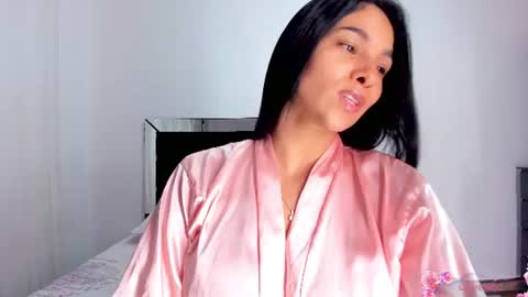 Snapshot of apriladamson_ chatting on 07.21.26 April online show from 07.21.26