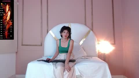              3pm to 930 pm colombia online show from 03.09.25