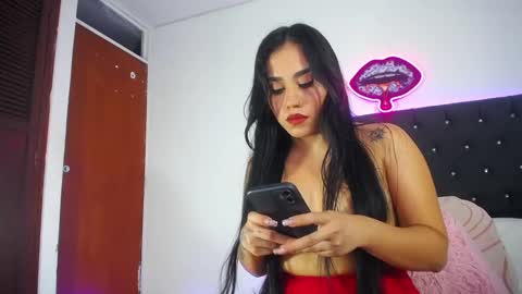 Snapshot of aprilhotty chatting on 02.14.25 April online show from 02.14.25