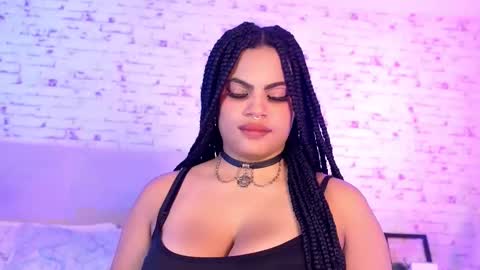 Snapshot of aprilkershaw chatting on 10.27.25 aprilkershaw online show from 10.27.25