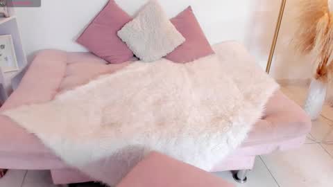 Snapshot of aprilroses11 chatting on 02.01.26 aprilroses11 online show from 02.01.26