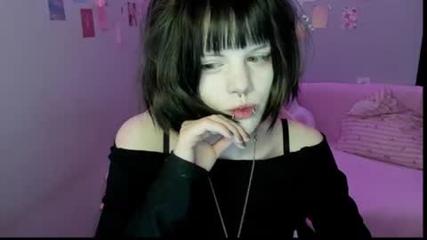 Snapshot of aprilspark chatting on 07.26.26 Alice D online show from 07.26.26