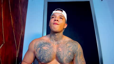 Snapshot of aquiles_elpapi chatting on 10.30.25 AquilesElpapi online show from 10.30.25