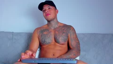 AquilesElpapi online show from 07.16.26