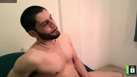 Snapshot of arab_b chatting on 02.15.26 Thiago online show from 02.15.26