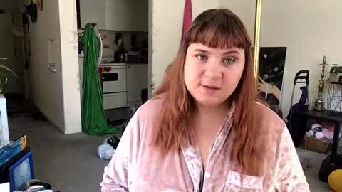 Snapshot of arabbustybeauty chatting on 05.16.26 BustyPrincessLeila online show from 05.16.26