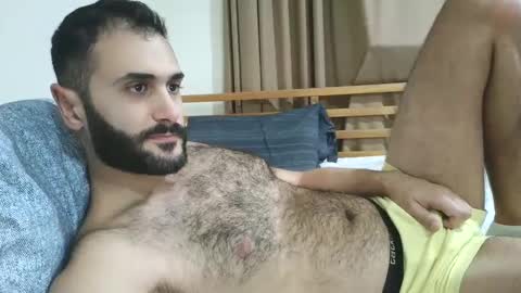 Snapshot of arabhairy90 chatting on 02.12.25 hairycub online show from 02.12.25