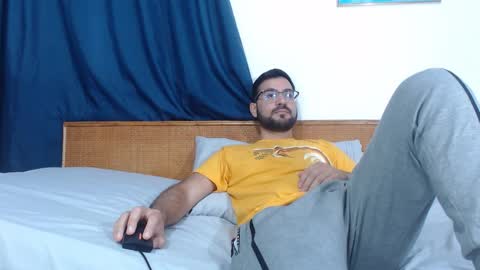 Snapshot of araboys chatting on 03.08.26 Youssef Alkhoury online show from 03.08.26