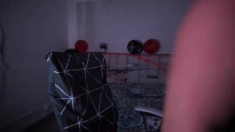 aradia_kiss online show from 10.16.25