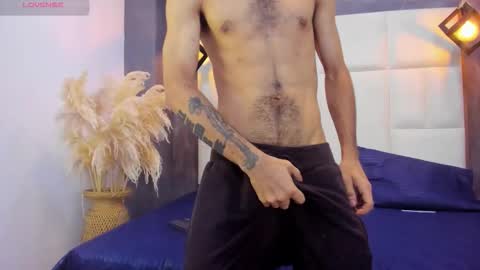 arah_issaa online show from 10.28.25