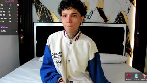 Arceluz  online show from 02.23.25