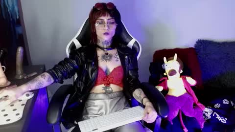 Snapshot of ardat_lili69 chatting on 12.27.24 Ardat lili69 online show from 12.27.24