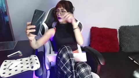 Snapshot of ardat_lili69 chatting on 01.13.25 Ardat lili69 online show from 01.13.25