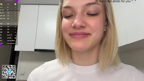 Caroline online show from 05.04.26