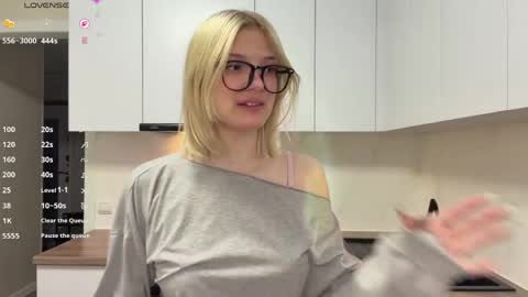 Caroline online show from 05.07.26