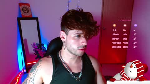 Snapshot of ares_blue chatting on 12.17.24 ares blue online show from 12.17.24