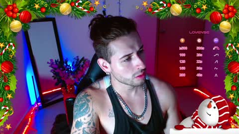 Snapshot of ares_blue chatting on 12.18.24 ares blue online show from 12.18.24