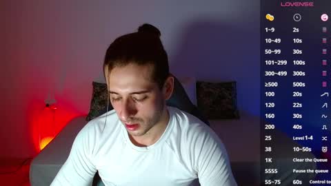Snapshot of ares_blue chatting on 03.12.25 ares blue online show from 03.12.25