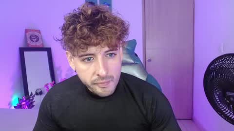 Snapshot of ares_blue chatting on 05.19.26 ares blue online show from 05.19.26