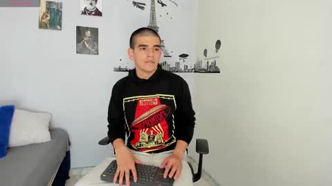 Snapshot of ares_johnsonn chatting on 01.02.25 Ares online show from 01.02.25