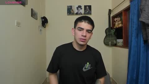 Snapshot of ares_johnsonn chatting on 02.11.25 Ares online show from 02.11.25