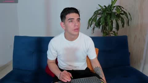 Snapshot of ares_johnsonn chatting on 10.20.25 Ares online show from 10.20.25