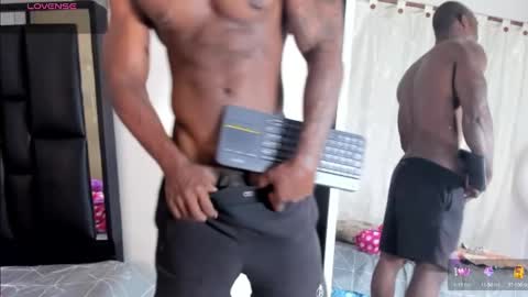 AREXXBLAKK online show from 10.04.25