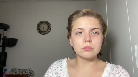 ari_crystal online show from 02.11.26