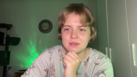 ari_crystal online show from 03.11.26