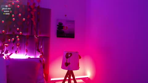 Snapshot of ari_james chatting on 03.09.25 Ahri James online show from 03.09.25