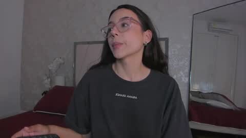 Ari Wilde online show from 05.03.26
