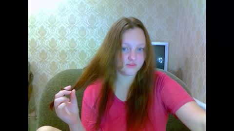 Snapshot of aria__dark chatting on 11.22.25 Aria online show from 11.22.25