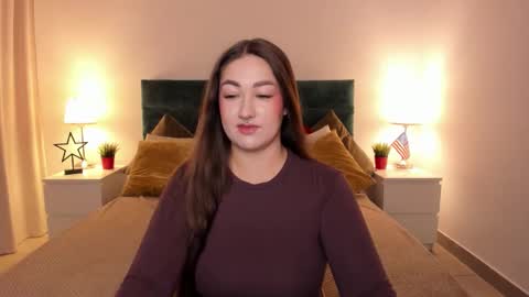 Snapshot of aria_blisss chatting on 11.08.25 aria_blisss online show from 11.08.25