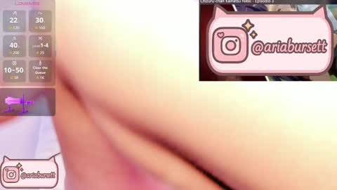 Snapshot of aria_bursett chatting on 09.26.25 Aria online show from 09.26.25