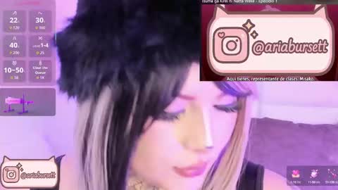 Snapshot of aria_bursett chatting on 10.08.25 Aria online show from 10.08.25