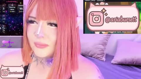 Snapshot of aria_bursett chatting on 10.18.25 Aria online show from 10.18.25
