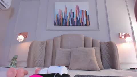 Snapshot of aria_greco chatting on 12.14.24 Aria  online show from 12.14.24