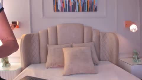 Snapshot of aria_greco chatting on 01.18.25 Aria  online show from 01.18.25