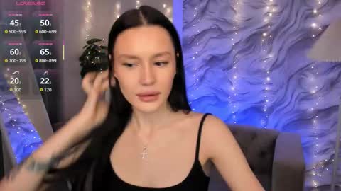 Snapshot of aria_mila chatting on 01.12.26 aria_mila online show from 01.12.26