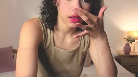 ariaa_23 online show from 11.24.25