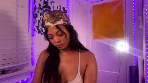 Snapshot of ariaatelier chatting on 09.19.25 Aria Atelier online show from 09.19.25