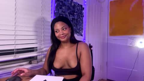 Snapshot of ariaatelier chatting on 09.25.25 Aria Atelier online show from 09.25.25