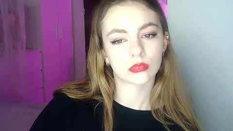 Snapshot of ariacreazy chatting on 12.12.24 AriaCreazy online show from 12.12.24