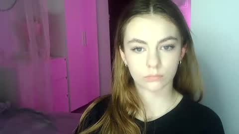 Snapshot of ariacreazy chatting on 12.14.24 AriaCreazy online show from 12.14.24