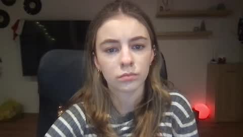 Snapshot of ariacreazy chatting on 12.23.24 AriaCreazy online show from 12.23.24