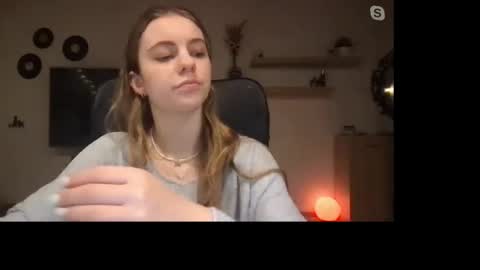 Snapshot of ariacreazy chatting on 02.21.25 AriaCreazy online show from 02.21.25