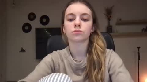 Snapshot of ariacreazy chatting on 02.24.25 AriaCreazy online show from 02.24.25